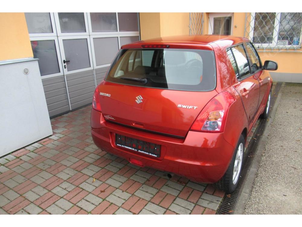 Suzuki Swift 1.3 GL 16V KLIMA