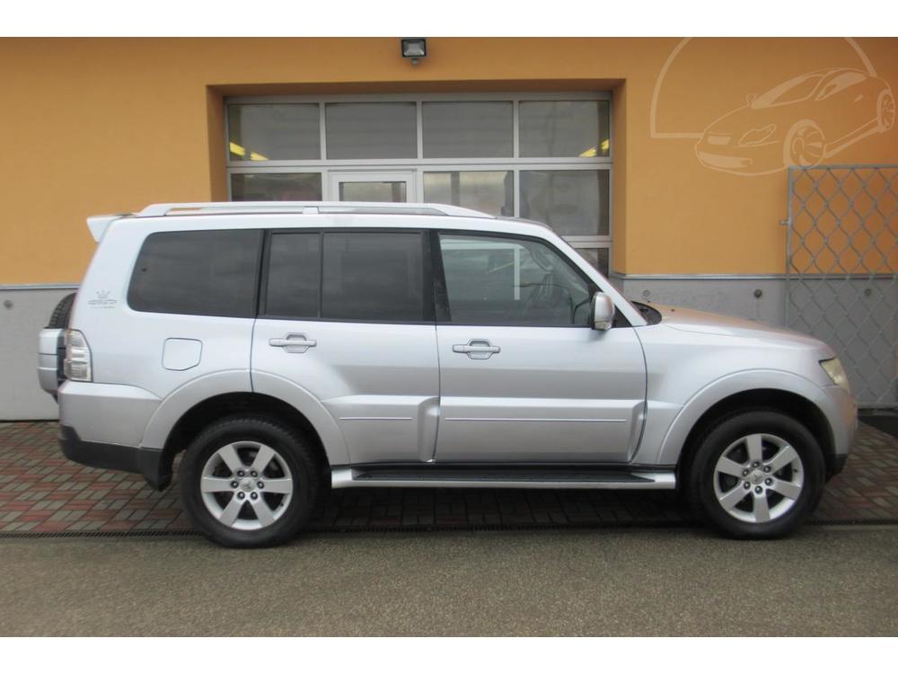 Mitsubishi Pajero 3.2 DI-D 4x4 TAN 7 MST