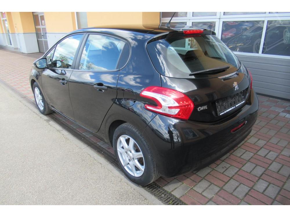 Peugeot 208 1.0i KLIMA NOV ROZVODY !