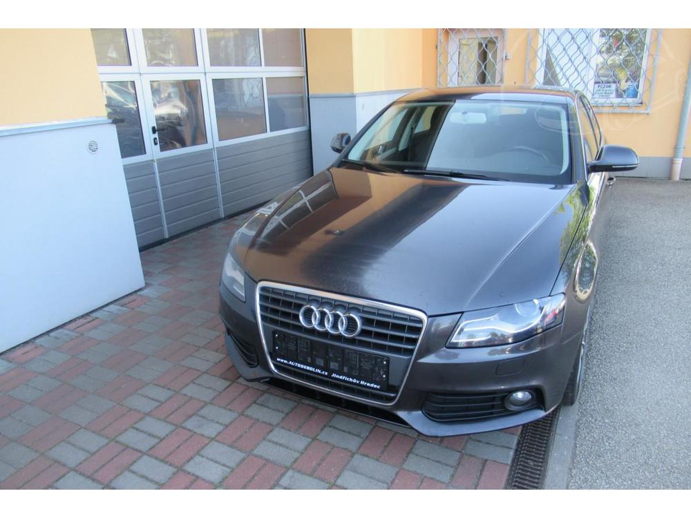 Audi A4 2.0 TDi AUT. KLIMA NAVI XENON