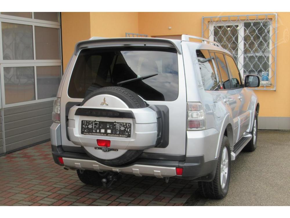 Mitsubishi Pajero 3.2 DI-D 4x4 TAN 7 MST