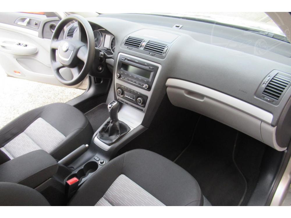 koda Octavia 1.6 TDi AUT. KLIMA TAN