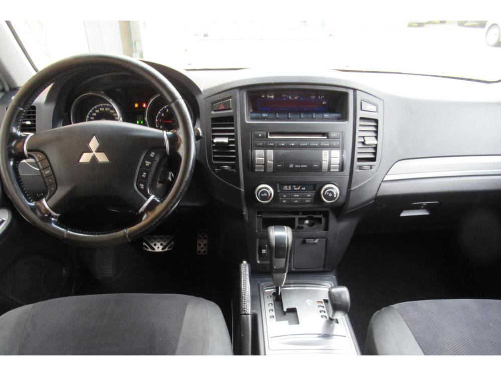 Mitsubishi Pajero 3.2 DI-D 4x4 TAN 7 MST