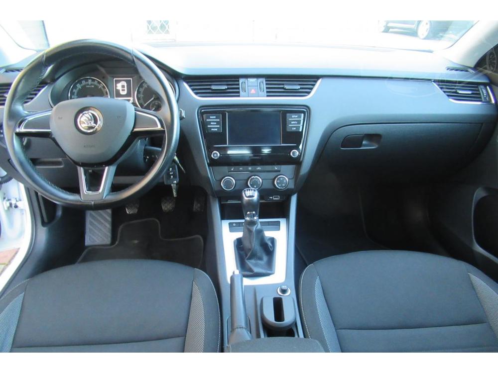 koda Octavia 1.6 TDi KLIMA ZIMN KOLA