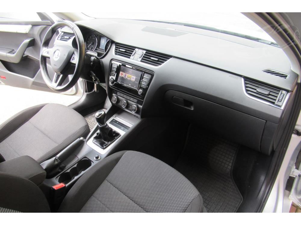 koda Octavia 1.6 TDi AUT. KLIMA NAVIGACE