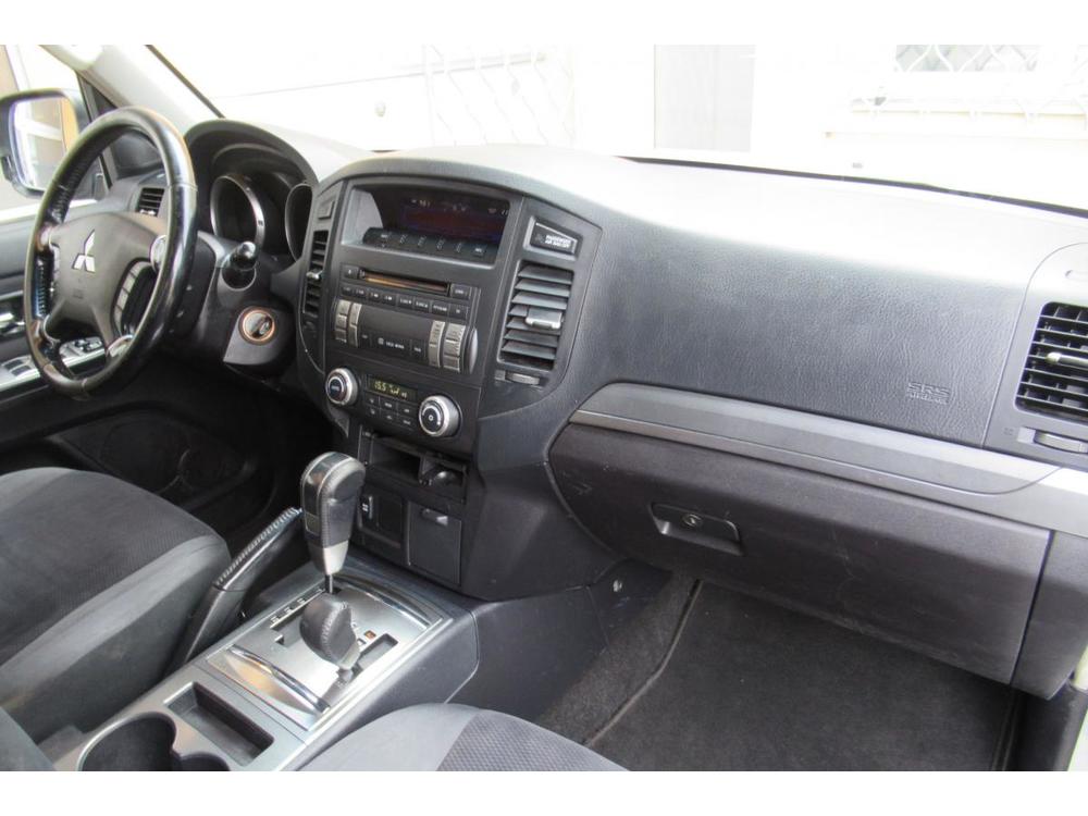 Mitsubishi Pajero 3.2 DI-D 4x4 TAN 7 MST