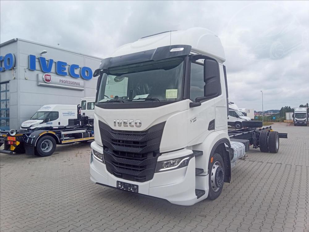 Iveco S AT190 36FP WAY 190 8,8