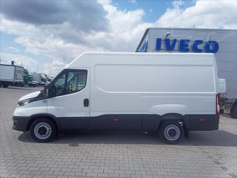 Iveco Daily 2,3   35S16V 12m3