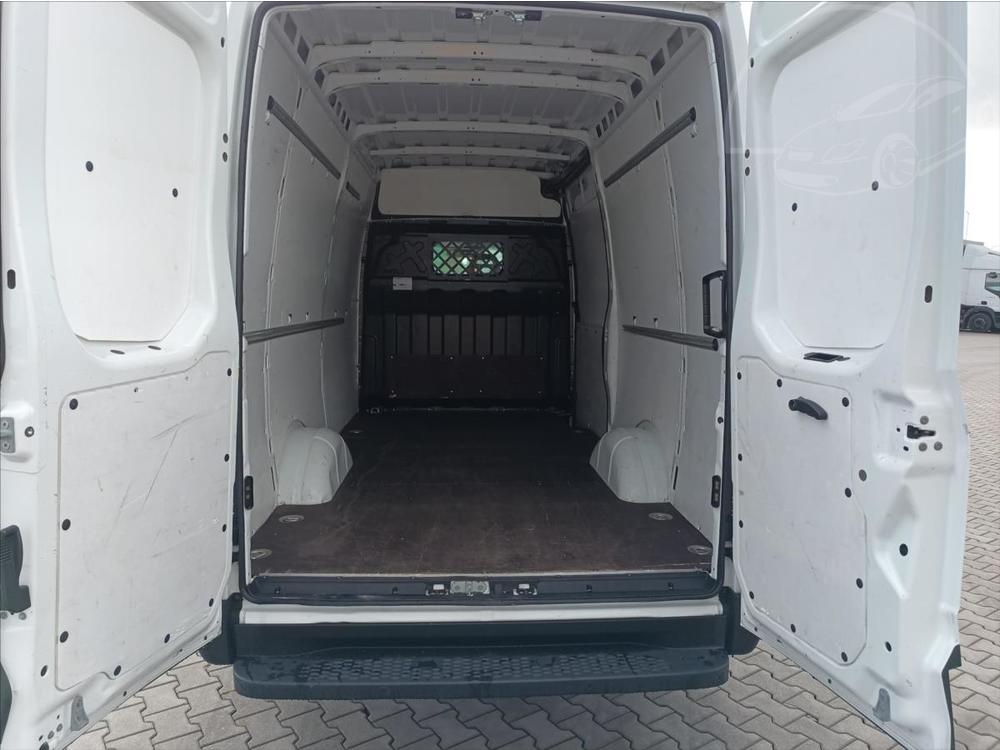 Iveco Daily 2,3   35S16V 12m3