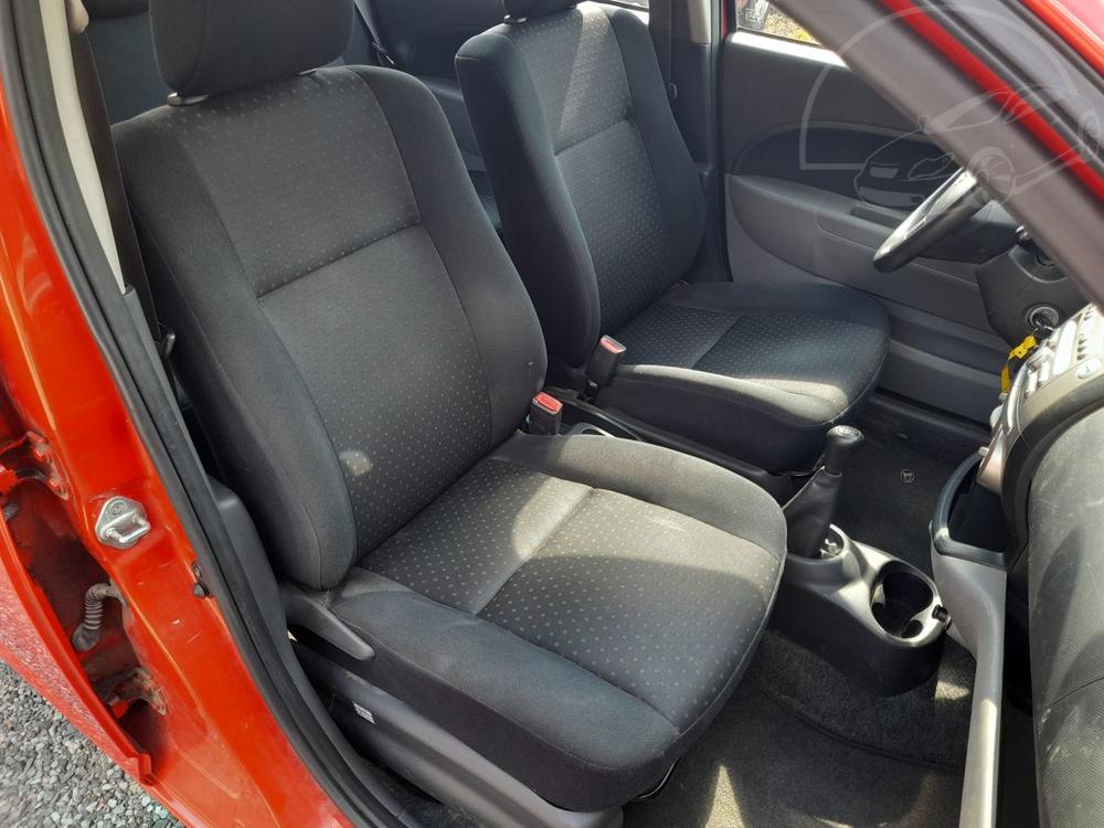 Daihatsu Sirion 1.0i