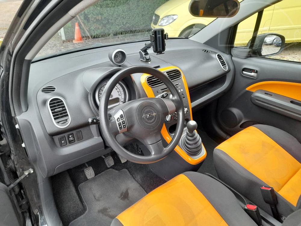 Opel Agila 