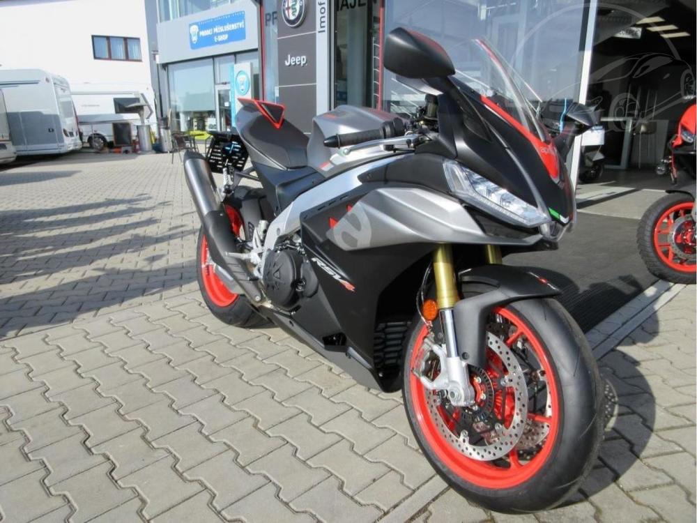 Aprilia  RSV4 1100 RR