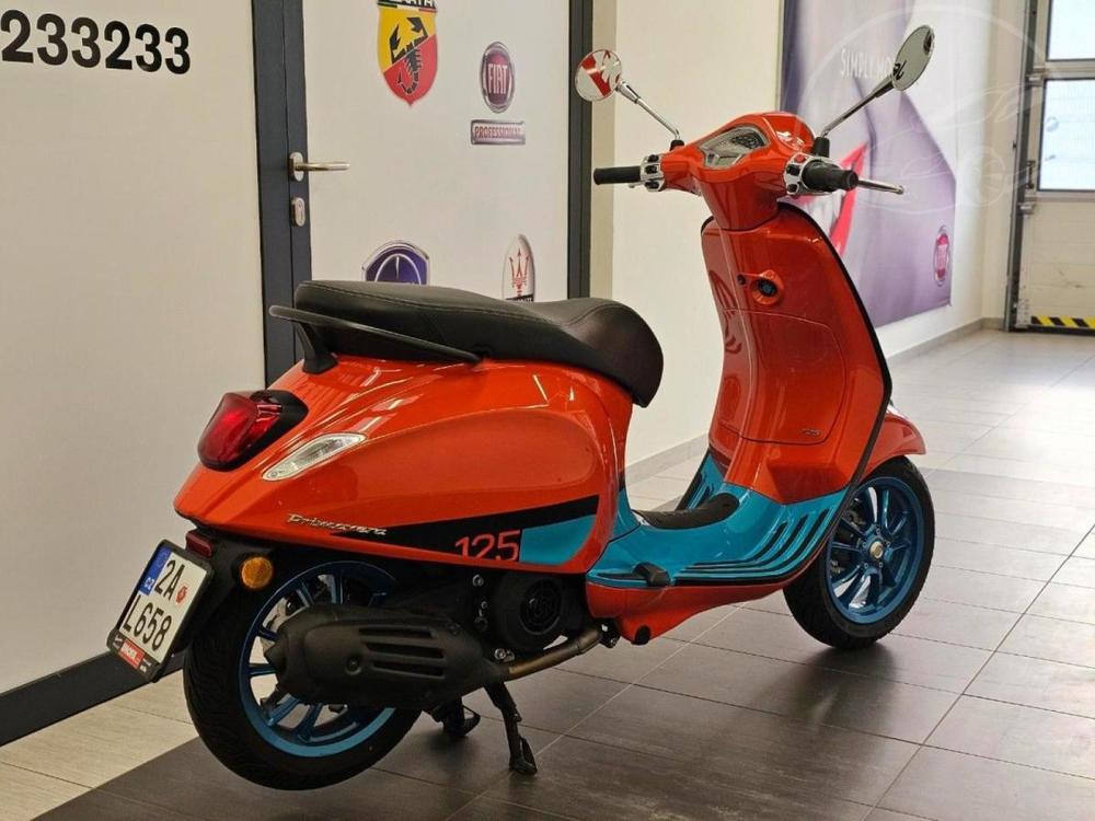 Vespa  Primavera 125 Color Vibe e5