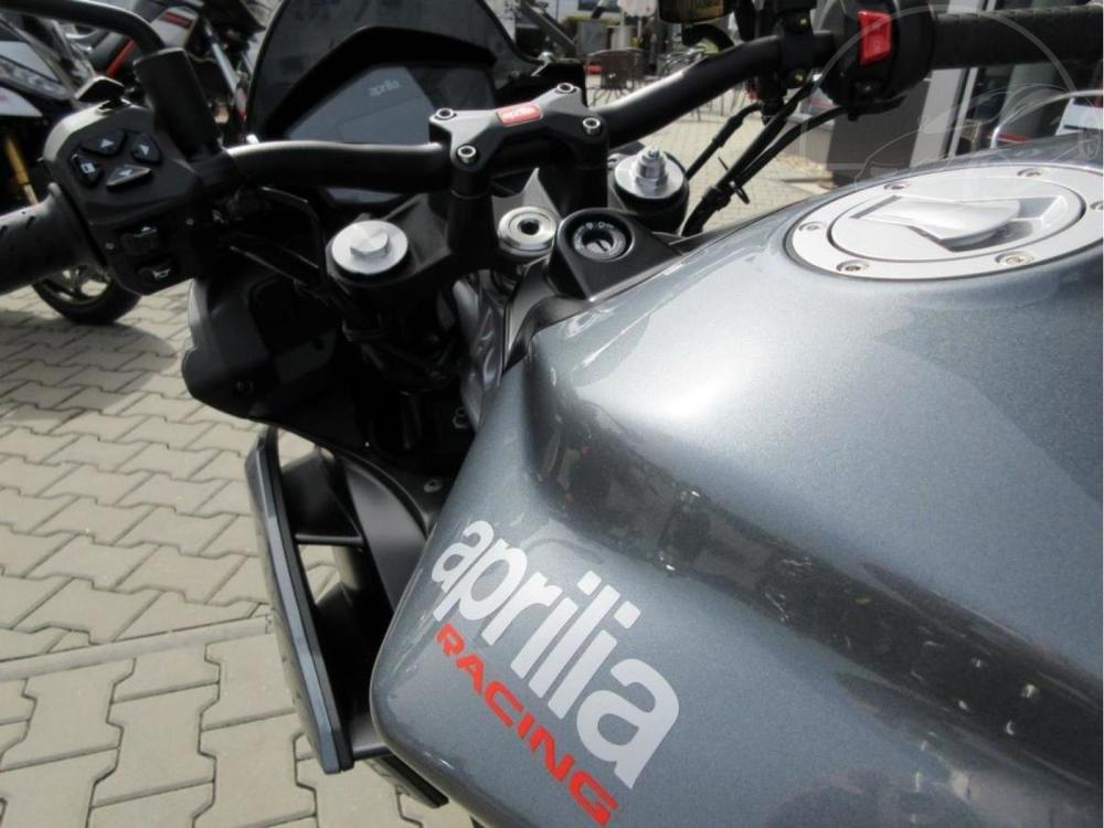 Aprilia Tuono 660