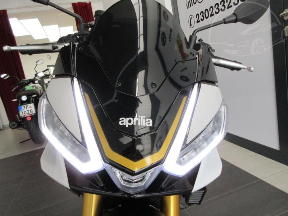 Aprilia Tuono V4 1100 Factory