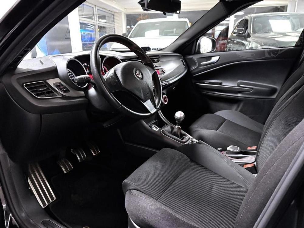 Alfa Romeo Giulietta 1.6 JTDm 105k MT Veloce, reg.