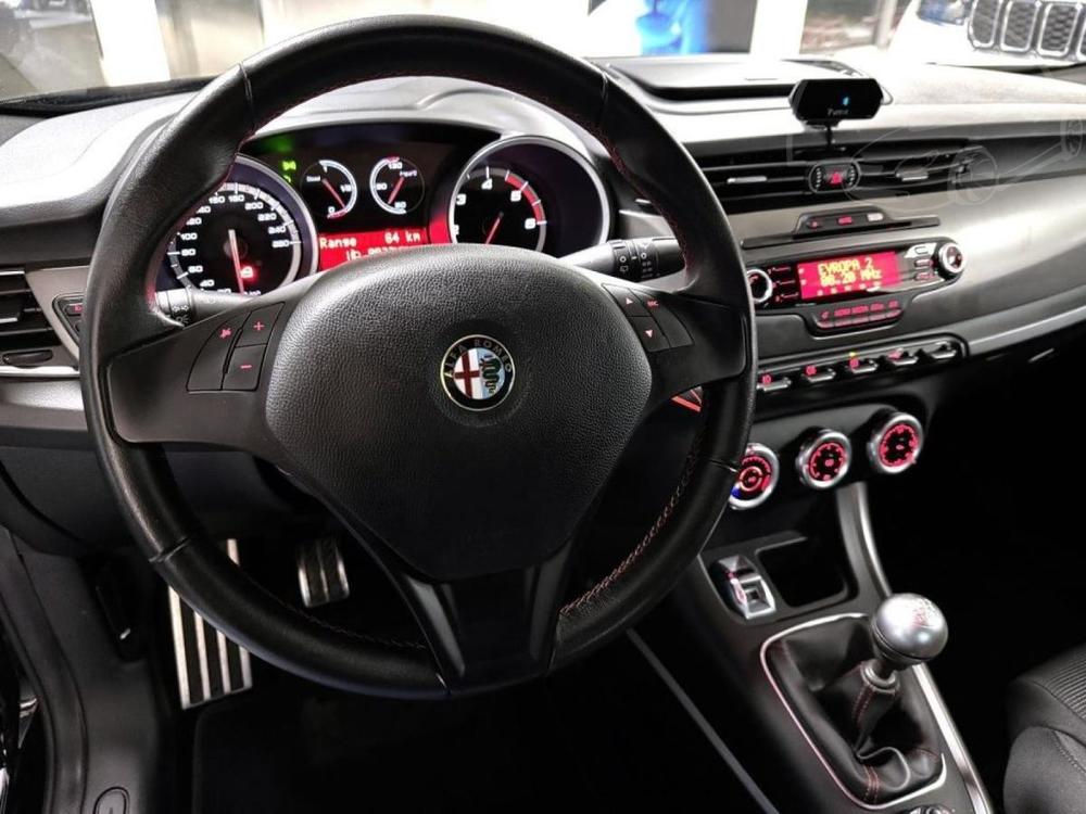 Alfa Romeo Giulietta 1.6 JTDm 105k MT Veloce, reg.