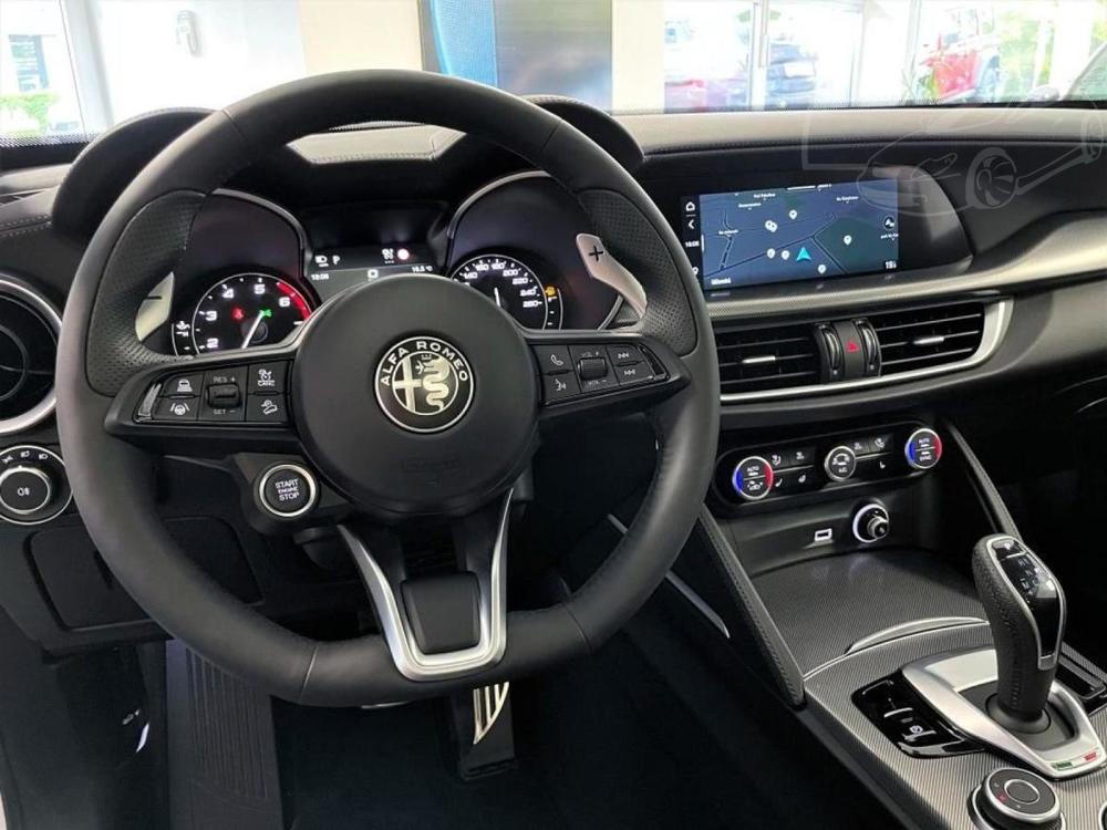 Alfa Romeo Stelvio 2.0T 280k AT8 ZF Q4 4x4 Veloce