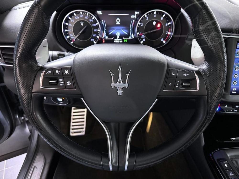 Maserati  2.0 T Hybrid Q4 (4x4) 330k AT8