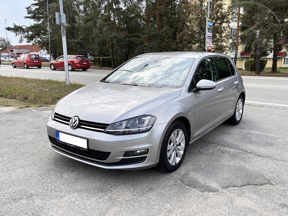 Volkswagen Golf 1.2 TSI 1.MAJITEL, DOLOŽENÉ KM