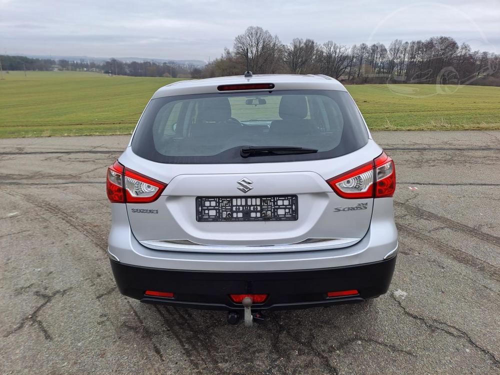 Suzuki SX4 S-Cross 1.6 1.MAJITEL SERVISKA 2xKOLA