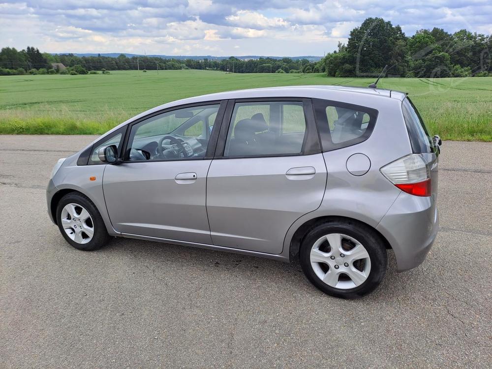 Honda Jazz 1.2i STYLE 2xKOLA SERVISKA