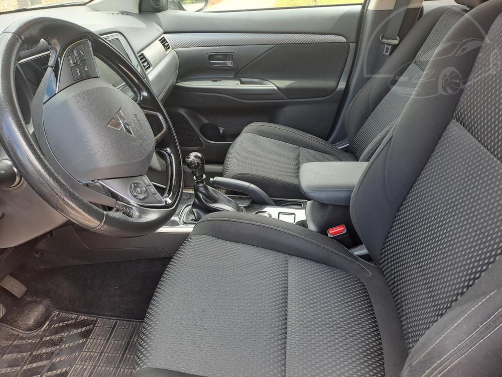 Mitsubishi Outlander 2.2 PVOD R 1. MAJITEL