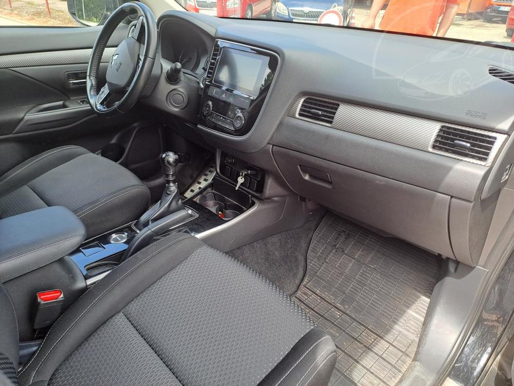 Mitsubishi Outlander 2.2 PVOD R 1. MAJITEL