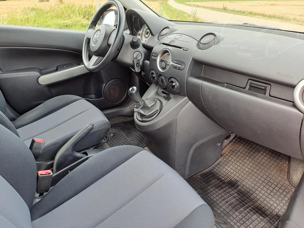 Mazda 2 1.3 i KLIMA, PKN STAV