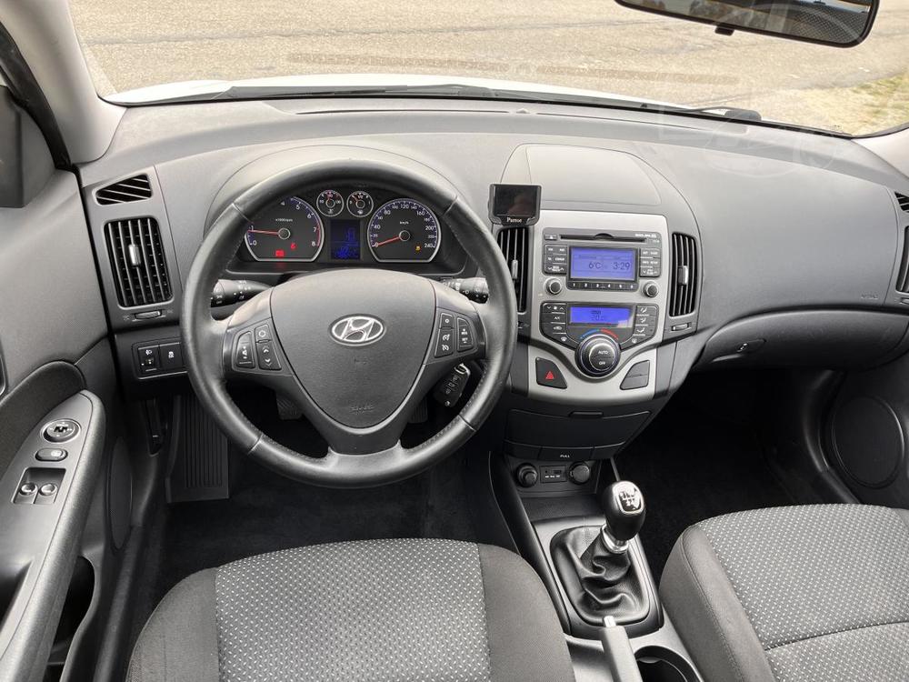 Hyundai i30 1.4 DOLOEN KM, 1.MAJITEL