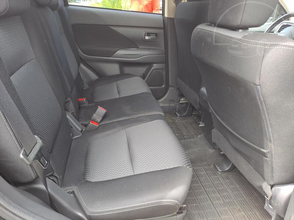 Mitsubishi Outlander 2.2 PVOD R 1. MAJITEL