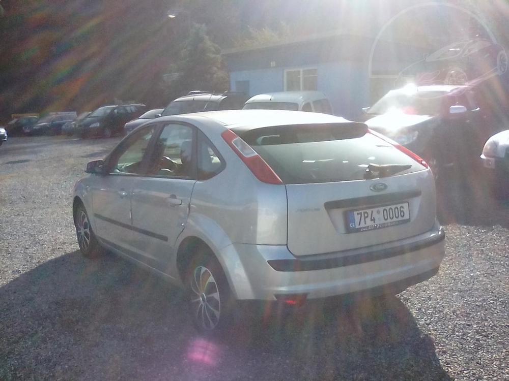 Ford Focus 1.6i /85 KW, 4x pneumatiky