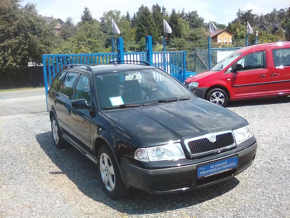 koda Octavia 1.6i Tour 75 KW, 1.majitel