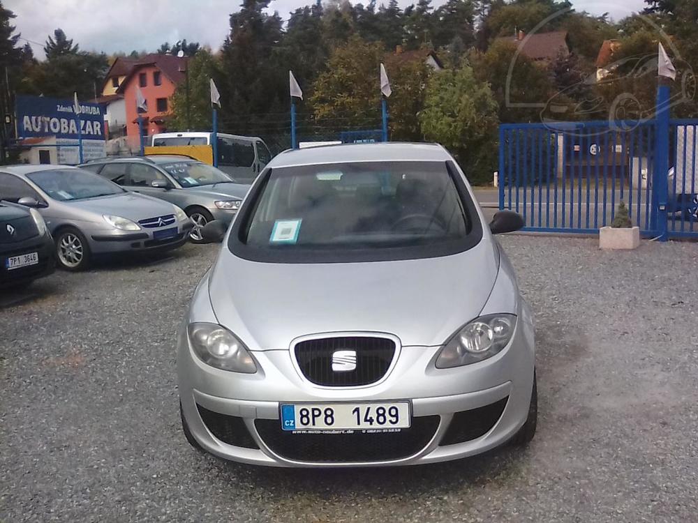 Seat Altea 1.6i / 75 KW, kola navc