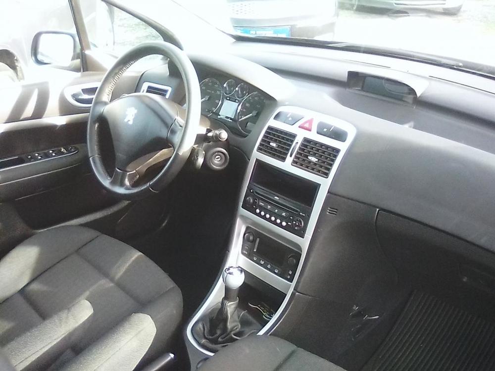 Peugeot 307 2.0i 16V SW Platinum,7 mst