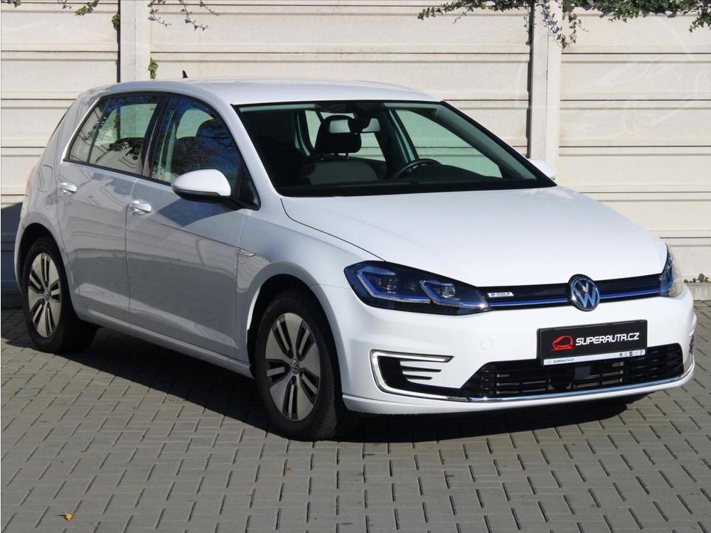 Volkswagen e-Golf 100kW tepel.čerp. SoH 93% ČR 1