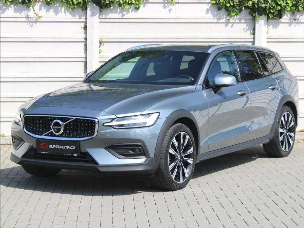 Volvo V60 2,0 D4 AWD 8A/T Cross Country