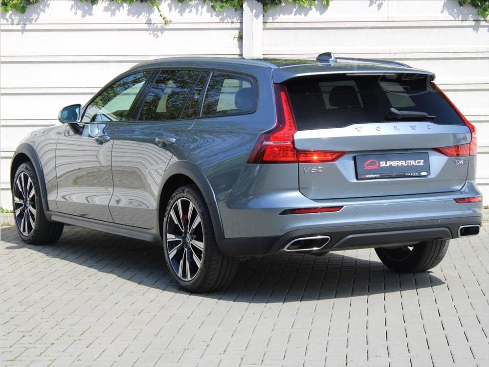 Volvo V60 2,0 D4 AWD Cross Country R 1.