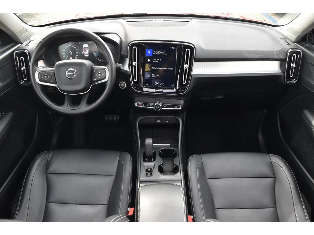 Volvo XC40 D3 MOMENTUM AUT 1.maj.