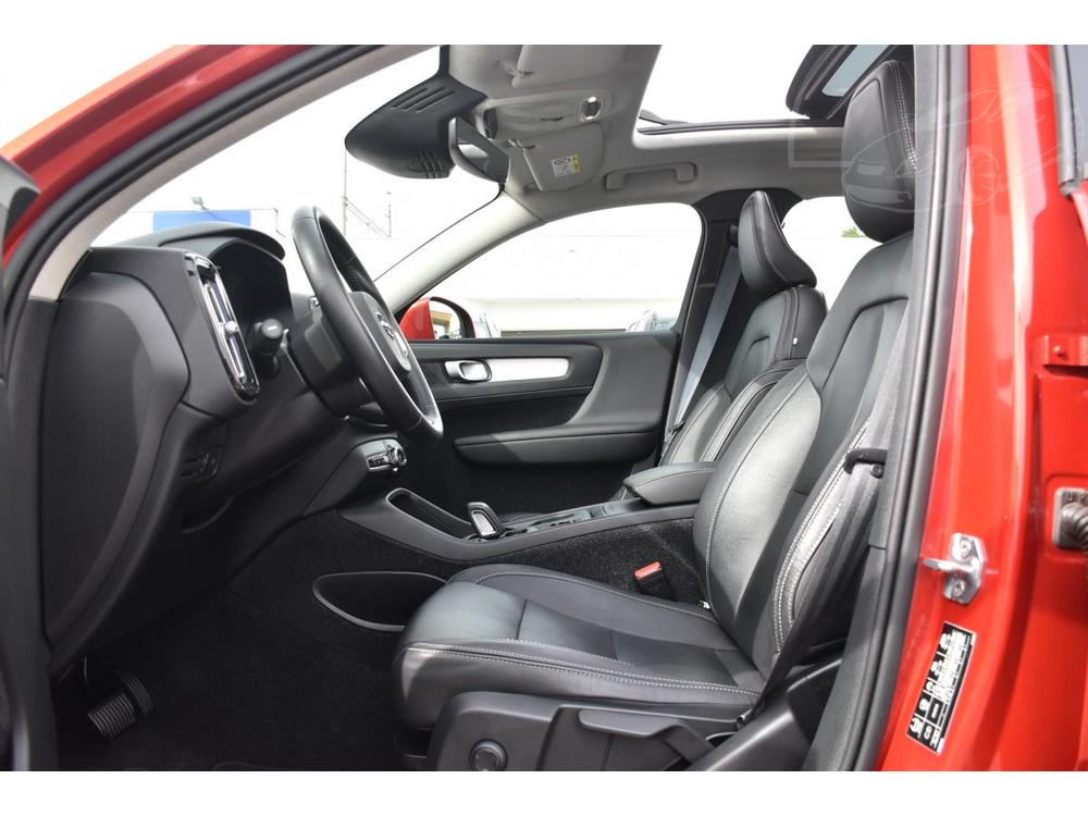 Volvo XC40 D3 MOMENTUM AUT 1.maj.