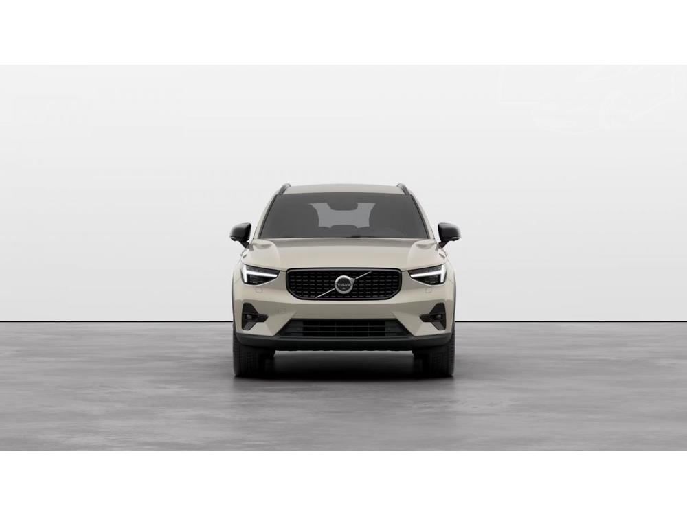 Volvo XC40 B3 AUT DARK PLUS