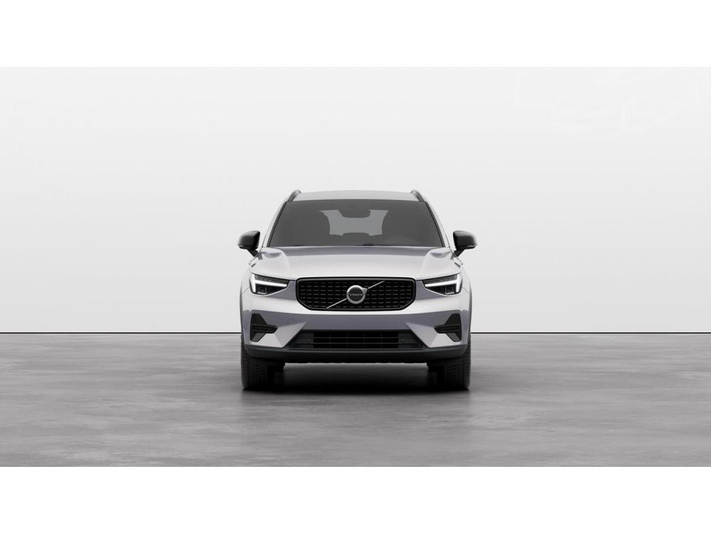 Volvo XC40 B3 AUT DARK PLUS