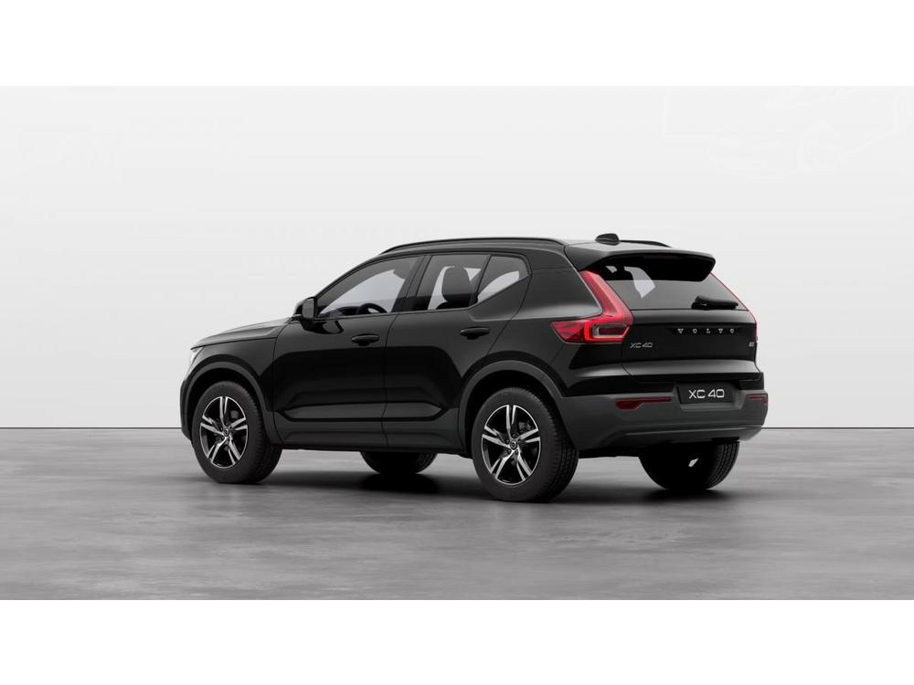 Volvo XC40 B3 AUT DARK PLUS