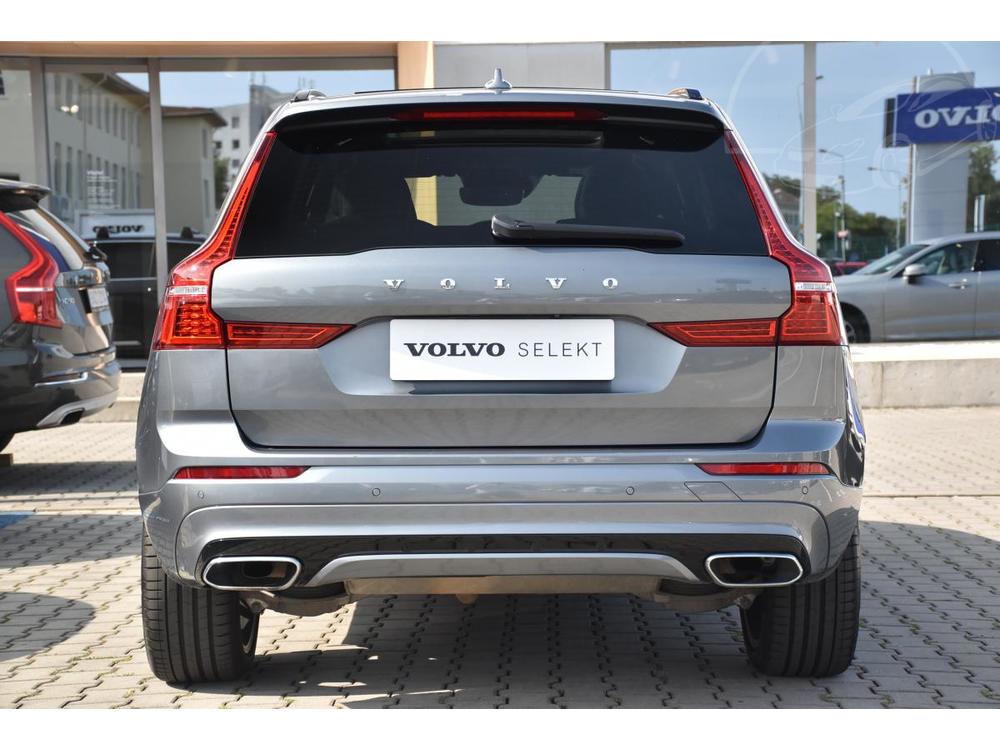 Volvo XC60 B5 AWD R-Design AUT 1.maj. CZ