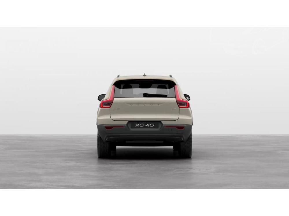 Volvo XC40 B3 AUT DARK PLUS