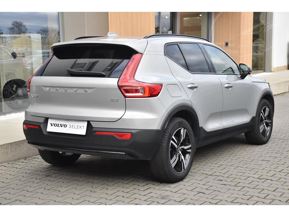 Volvo XC40 B3 PLUS DARK AUT 1.maj CZ