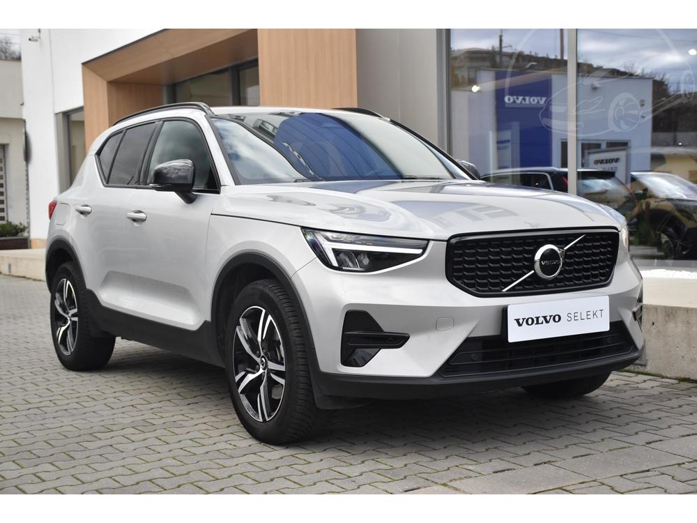 Volvo XC40 B3 PLUS DARK AUT 1.maj CZ