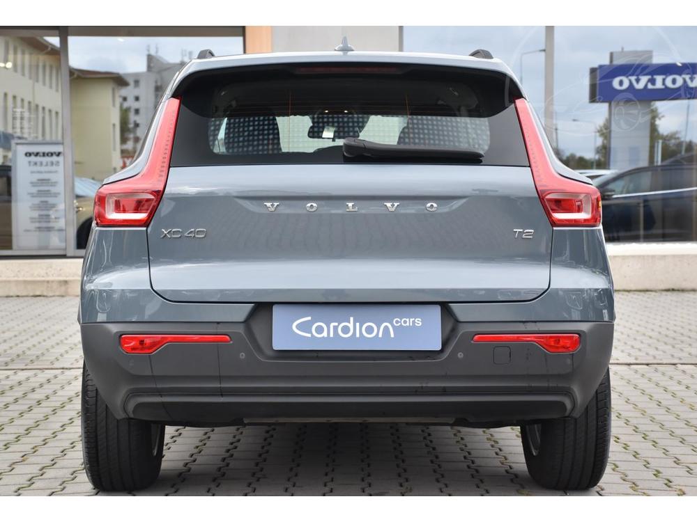 Volvo XC40 T2 MOMENTUM 1.maj.