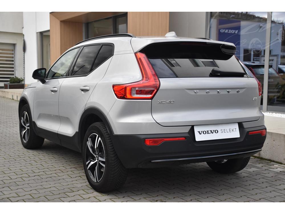 Volvo XC40 B3 PLUS DARK AUT 1.maj CZ