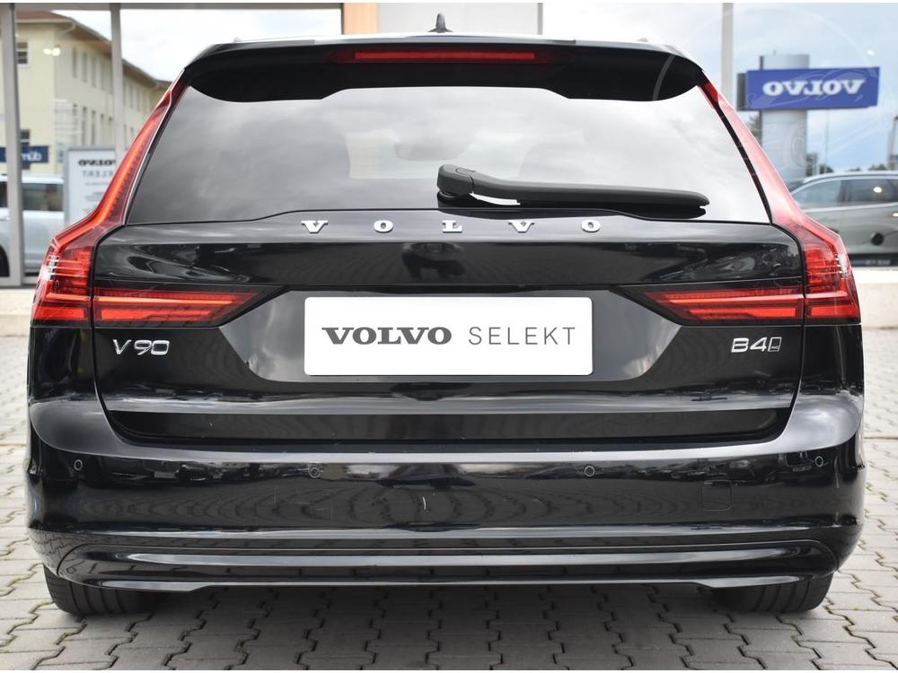 Volvo V90 B4 AWD MOMENTUM AUT 1.maj.